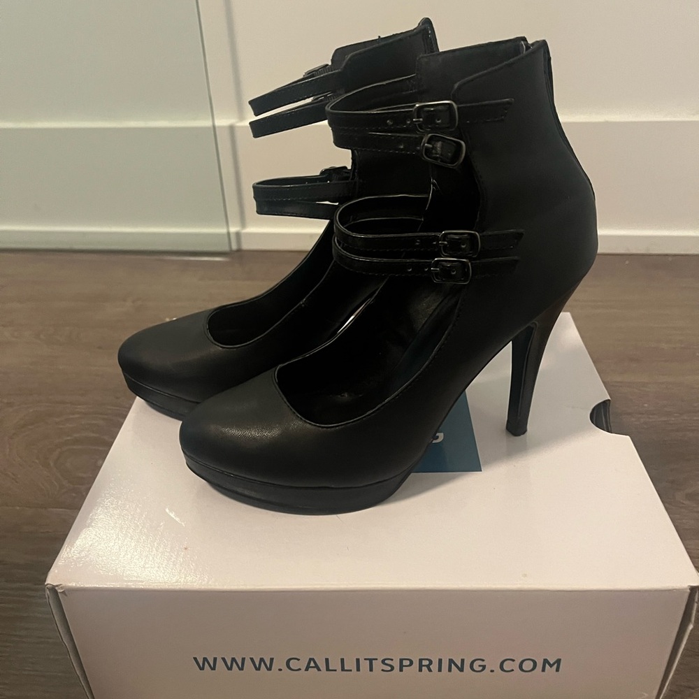 Call it Spring Drinnan Platform Heels Size 8.5 - Picture 4 of 4